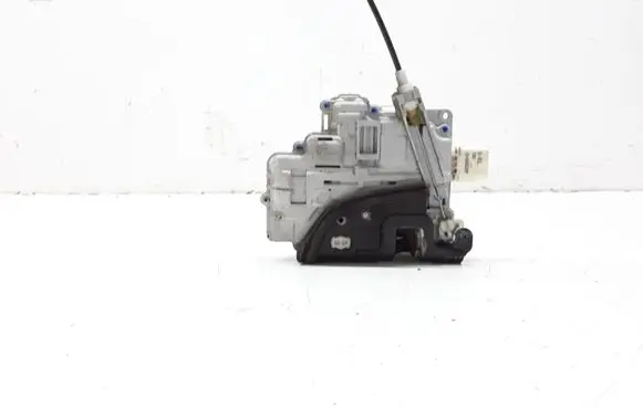 Seat Exeo (3R) Front door lock 8E2837015AA