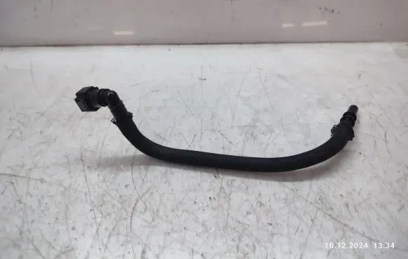 Nissan Qashqai+2 Fuel line pipe