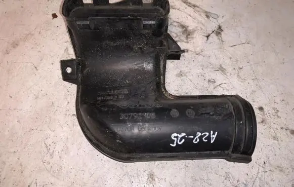 Volvo C70 Engine coolant pipe/hose 30792106 A2825