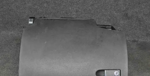 Mercedes-Benz C W204 Glove box A2046800091