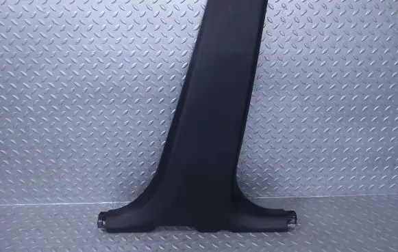 Suzuki Swift III (B) pillar trim (bottom) 7623152R0 7623152R005PK 7623152R00