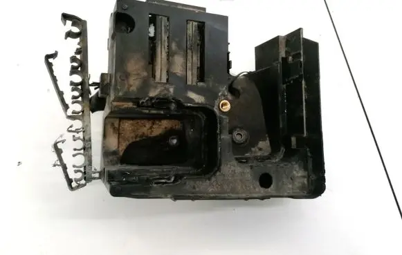 Skoda Octavia Mk2 (1Z) Battery box tray 1K0907361B
