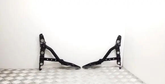 Audi A5 8T 8F Tailgate/trunk/boot hinge 8F0827301A 8F0827302A
