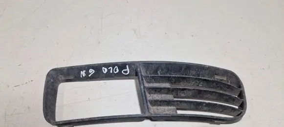 Volkswagen Polo III 6N 6N2 6NF Front bumper lower grill 6N0853665