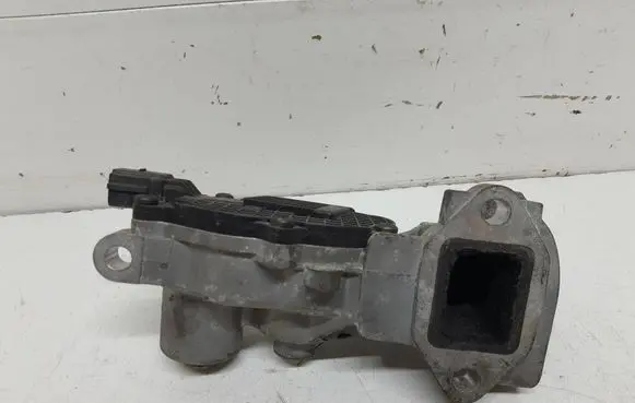 Opel Astra J EGR valve 55567724