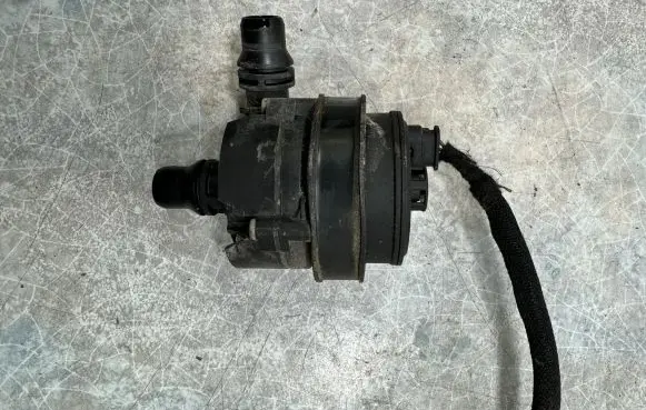 BMW i3 Electric auxiliary coolant/water pump 8600286 11518600286
