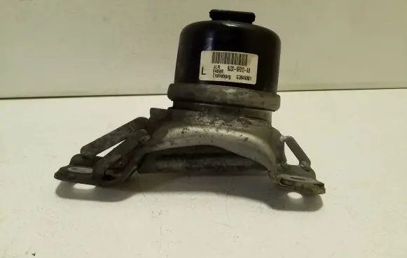 Land Rover Evoque I Engine mount bracket BJ326F012AB