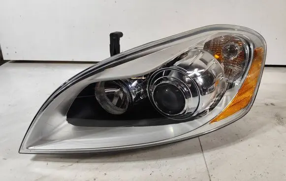 Volvo XC60 Headlight/headlamp 89902982