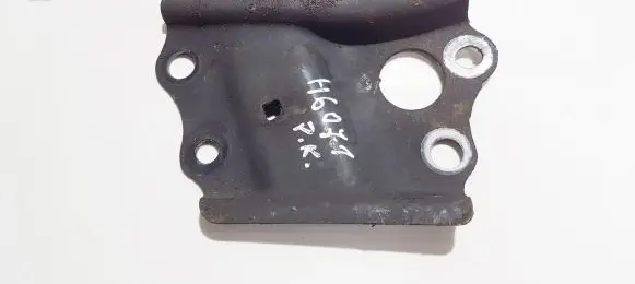 Toyota Avensis T270 Bracket in trunk/boot 