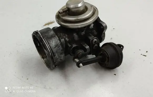 Volkswagen Sharan Throttle valve 03813150A