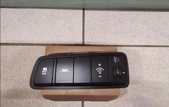 Hyundai Tucson TL Light switch 93710D7520