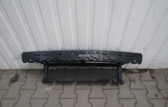 Chrysler Grand Voyager II Front bumper lower grill 6575510