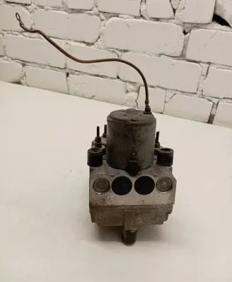 Volkswagen Transporter - Caravelle T4 ABS Pump 701614111D