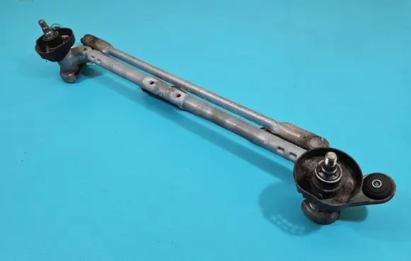 Front wiper linkage