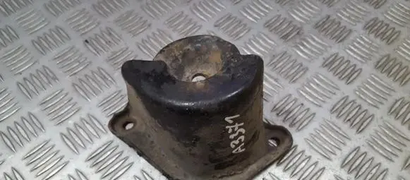 Mitsubishi Space Runner Engine mounting bracket