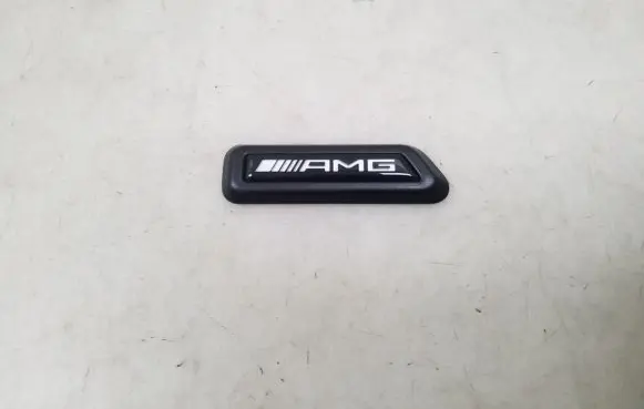 Manufacturer badge logo/emblem