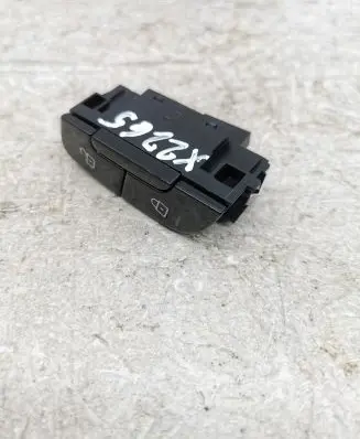 Porsche Cayenne (9Y0 9Y3) Central locking switch button 971962125