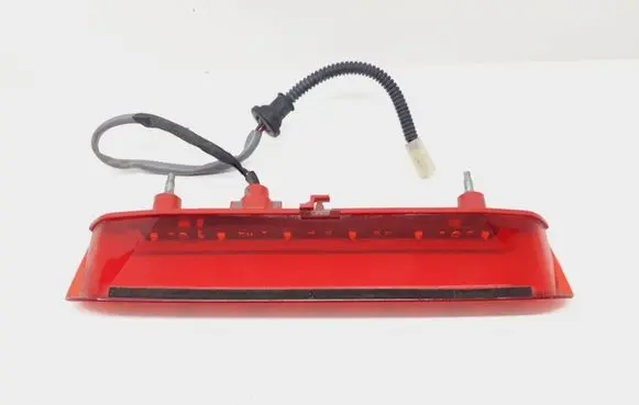 Subaru Outback (BS) Third/center stoplight VC02135