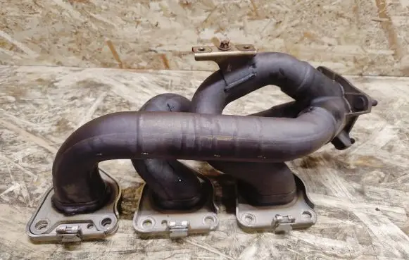 Porsche Panamera (970) Exhaust manifold 94611113001