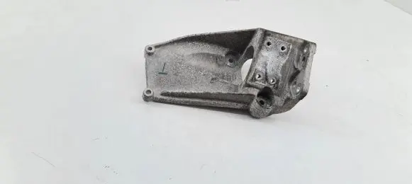 Volvo S90, V90 Engine mounting bracket 32202602 8688763573