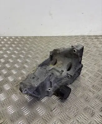 BMW 5 F10 F11 Generator/alternator bracket 7802639 GD01405 10112010