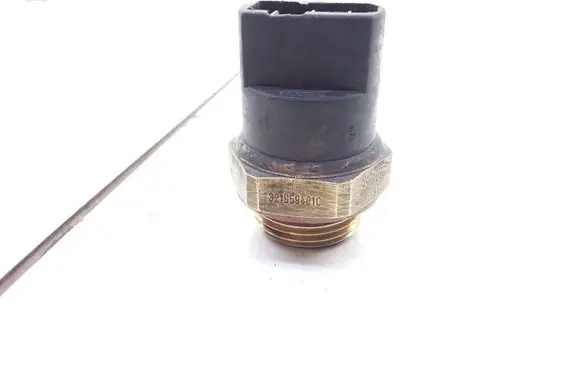 Air conditioning (A/C) pressure sensor