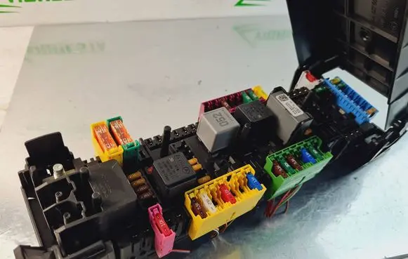 Mercedes-Benz Vito Viano W447 Fuse module A4475401440