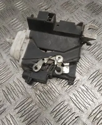 Audi A4 S4 B5 8D Front door lock