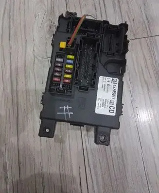 Opel Corsa D Comfort/convenience module 13265077