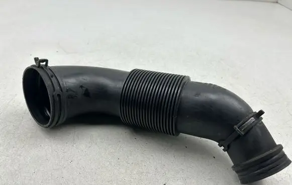 Audi Q7 4L Air intake hose/pipe 7L6129627F