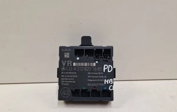 Mercedes-Benz C W204 Door control unit/module A2128203685