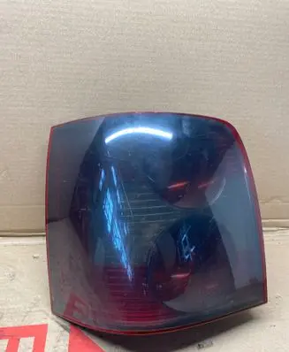 Volkswagen PASSAT B5.5 Tailgate rear/tail lights 945257B 392669L