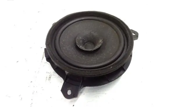 Subaru XV II Rear door speaker