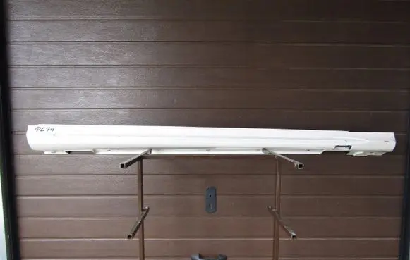 Front sill (body part)