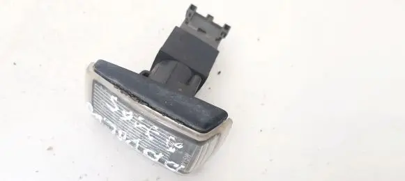 Volvo S70 V70 V70 XC Front fender indicator light