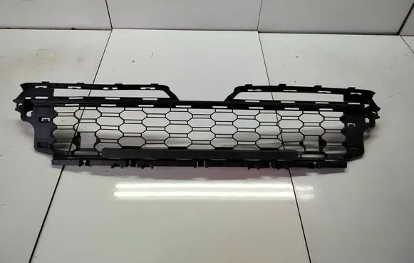 Front bumper lower grill