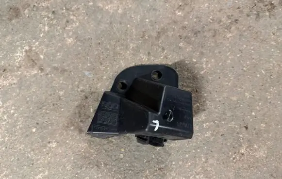 Ford Fiesta Rear bumper mounting bracket H1BB17E851A1