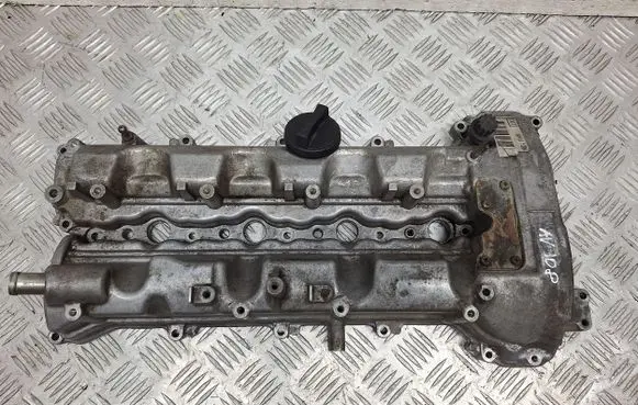 Toyota Avensis T270 Rocker cam cover 112010R020