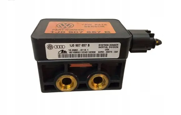 Volkswagen Golf IV Sensor 1J0907657B