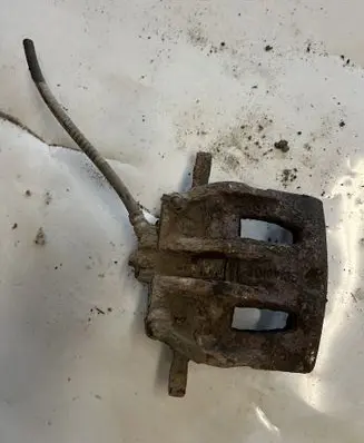 Hyundai Santa Fe Front brake caliper