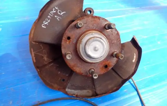 Mazda Premacy Rear wheel hub