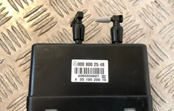 Mercedes-Benz CLK A209 C209 Central locking vacuum pump 0008002548 2053330627