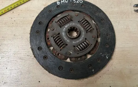 BMW 5 E34 Clutch pressure plate 21211223097 181861661104