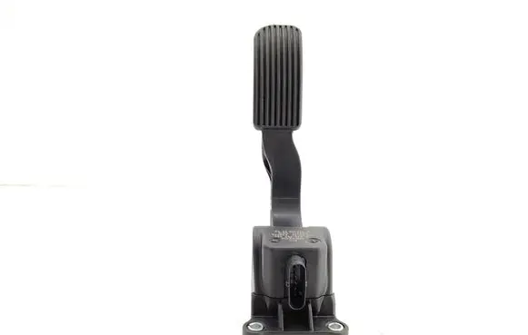 Mercedes-Benz Vito Viano W447 Accelerator throttle pedal A9063000304 0280755025