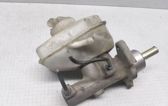 Opel Vectra B Master brake cylinder 5540FBB2