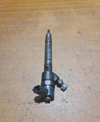 Volvo XC90 Fuel injector 0445110251