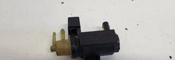 Mercedes-Benz A W169 Turbo solenoid valve A0061536628 08T032 70078202