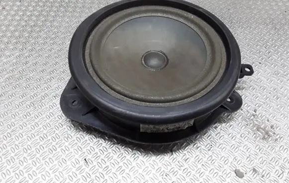 Audi A3 S3 8P Front door speaker 8P0035411