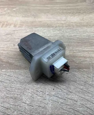 Nissan Almera N16 Heater blower motor/fan resistor 70T038E22