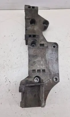 Skoda Octavia Mk2 (1Z) Engine mounting bracket 045903143C